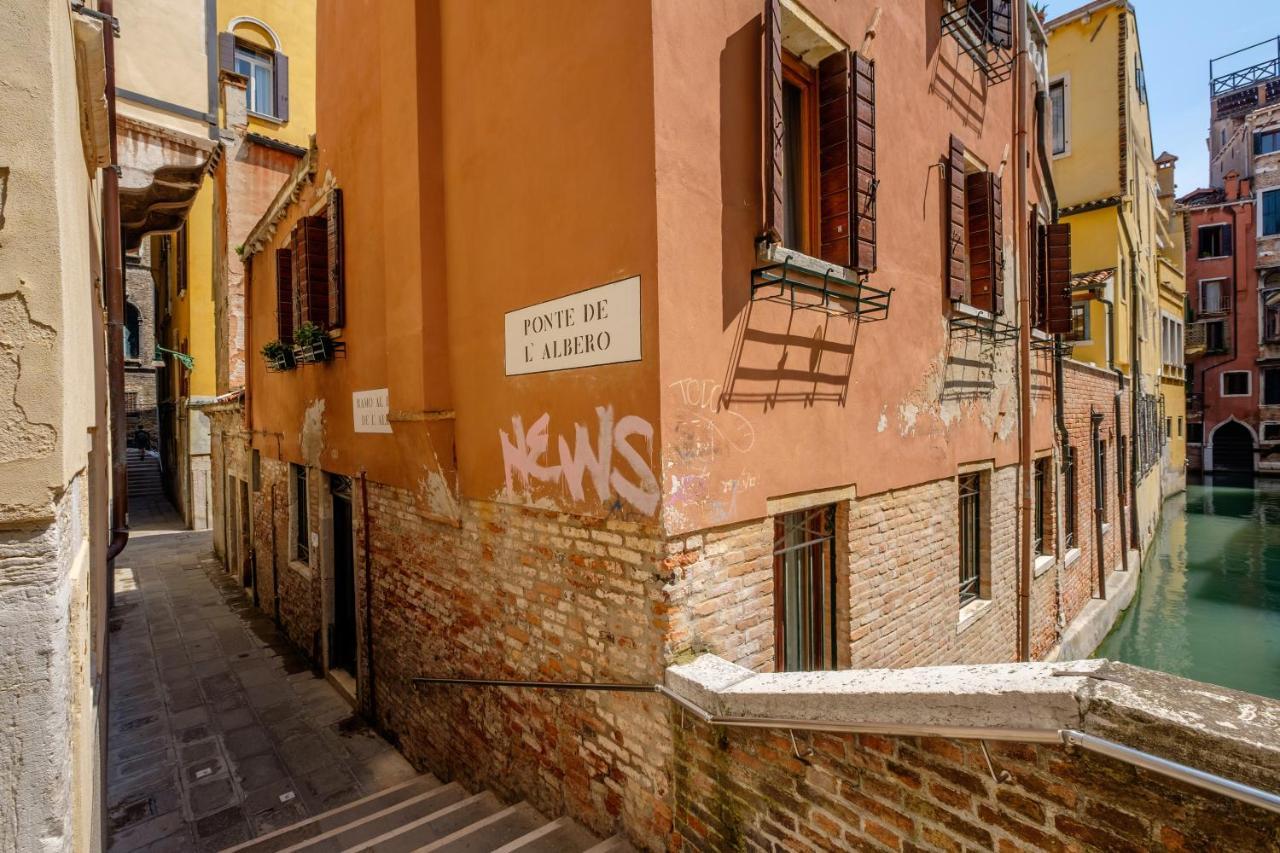 Casa Dell'Albero Apartment Venice Luaran gambar